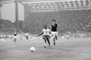 Images Dated 14th June 1974: 1974 World Cup First Round Group Two match at the Westfalenstadion, Dortmund