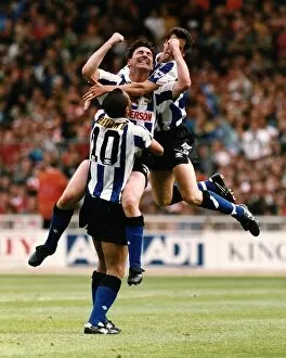 Images Dated 15th May 1993: 1993 FA Cup Final at Wembley Stadium. Arsenal 1 v Sheffield Wednesday 1