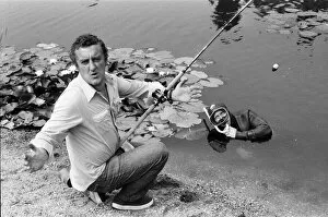 Images Dated 5th August 1970: Actor Bernard Cribbins today went fishing near Shepperton