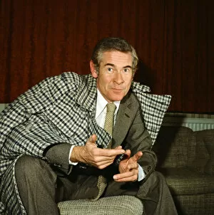Images Dated 1st July 1980: Actor and comedian Stanley Baxter. July 1980
