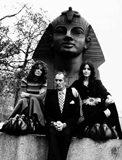 Actor Vincent Price as Dr Phibes with actresses Fiona Lewis Actor Vincent Price as Dr Phibes with actresses Fiona Lewis