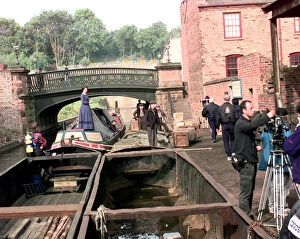 Images Dated 28th May 1998: Actors cameramen and frogmen on hand at the Black Country Museum during the filming of