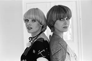 Images Dated 1st April 1977: Actress Joanna Lumley with the winner of the Purdey haircut competition winner