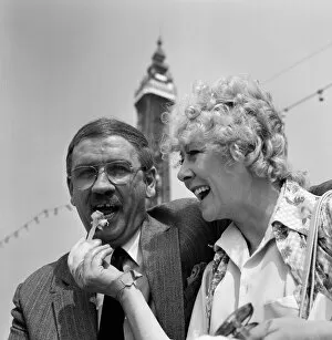 Images Dated 15th May 1982: Actress Liz Dawn and husband Don Ibbetson reunited in Blackpool. 15th May 1982