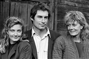 Images Dated 4th January 1988: Actress Vanessa Redgrave and her daughter Joely Richardson with Timothy Dalton in London