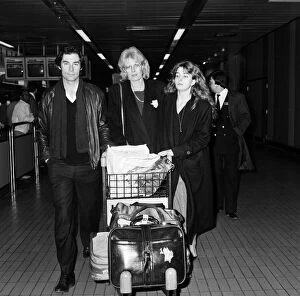 Images Dated 22nd March 1985: Actress Vanessa Redgrave returns from Los Angeles, met by daughter Natasha Richardson