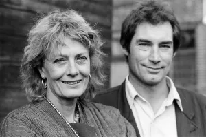 Images Dated 4th January 1988: Actress Vanessa Redgrave and Timothy Dalton in London to rehearse the Young Vic