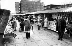 Ageneral scene at Kirkby market, Merseyside. Circa 1978 Ageneral scene at Kirkby market, Merseyside. Circa 1978