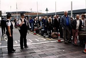 Images Dated 4th April 1996: Air Passengers at Airport amid flight delays April 1996