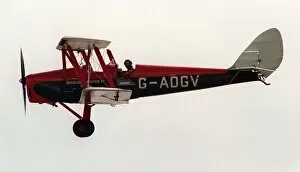 Images Dated 31st August 1993: Aircraft deHavilland DH82 Tiger Moth August 1993, flying at the Wroughton Airshow