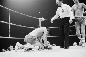 Alan Minter vs Gratien Tonna (second fight) for the European middleweight title at Empire Alan Minter vs Gratien Tonna (second fight) for the European middleweight title at Empire
