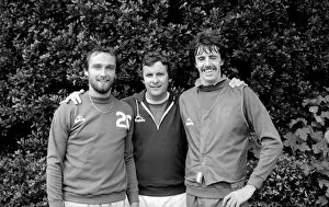 Core61 Gallery: Alan Mullery manager of Brighton FC - August 1979 with players Mark Lawrenson