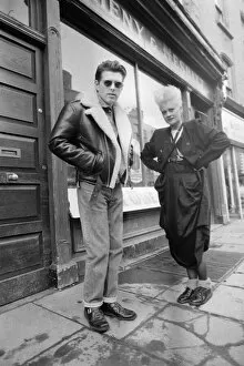 Images Dated 27th February 1987: Alannah Currie and Tom Bailey who form pop duo The Thompson Twins pictured outside