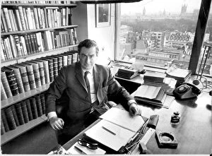 Images Dated 1st January 1974: ALASTAIR BURNET 1974 EDITOR OF THE DAILY EXPRESS AT HIS DESK IN HIS OFFICE