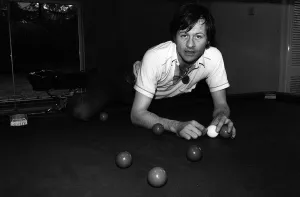 Alex Higgins World Snooker champion at his home 1982 sets up the balls on his Alex Higgins World Snooker champion at his home 1982 sets up the balls on his