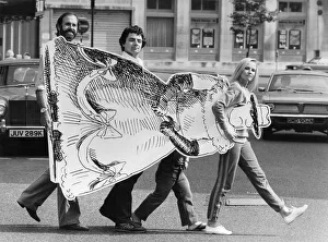 It was all rahter a puzzle for passers-by in London on Sunday It was all rahter a puzzle for passers-by in London on Sunday