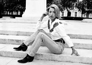 Images Dated 5th June 1990: Amanda Donohoe Actress stars in the new movie Diamond Skulls pictured in Grosvenor Square