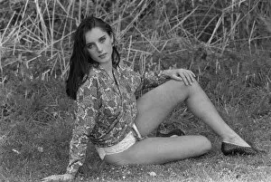 Images Dated 17th April 1990: Amanda Horry schoolgirl model - April 1990