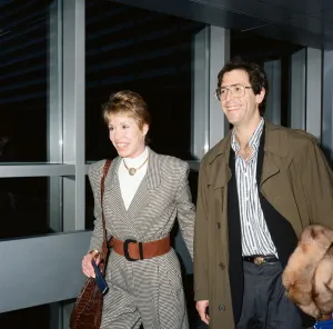 American Actress Mary Tyler Moore at London Airport with her husband Robert Levine American Actress Mary Tyler Moore at London Airport with her husband Robert Levine