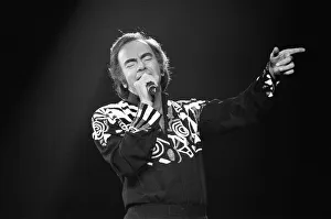 Images Dated 8th November 1989: American singer Neil Diamond in concert at the NEC Arena, Birmingham. 8th November 1989