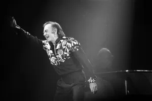 Images Dated 8th November 1989: American singer Neil Diamond in concert at the NEC Arena, Birmingham. 8th November 1989