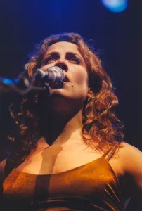 American singer Sheryl Crow at Newcastle Arena 6 December 1997 American singer Sheryl Crow at Newcastle Arena 6 December 1997
