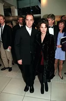 Images Dated 9th November 1998: Angus Deayton Actor / TV Presenter November 98 Arriving at the Royal premiere in