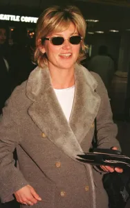 Anthea Turner November 1998 Television Presenter at London Heathrow Airport Anthea Turner November 1998 Television Presenter at London Heathrow Airport