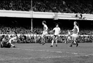 Arsenal 2 v. Bolton Wanderers 0. Division 1 football. February 1980 LF01-29-064 Arsenal 2 v. Bolton Wanderers 0. Division 1 football. February 1980 LF01-29-064