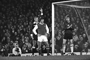 Arsenal v Newcastle United. Final score 5-3 to Arsenal. 4th December 1976