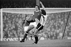 Images Dated 30th August 1977: Arsenals defence led by David O Leary repels another attack from Manchester