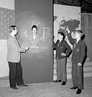 Televison Gallery: Artist Tony Hart with television personalities Eamon Andrews
