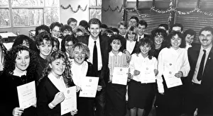 Images Dated 4th January 1988: Athlete Steve Cram Steve Cram visited Heathfield Senior High School in