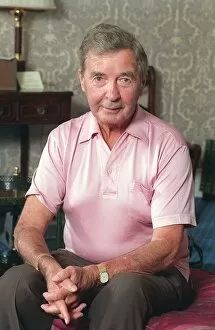 Images Dated 31st August 1994: AUTHOR - DICK FRANCIS AT HOME 31 / 08 / 1994