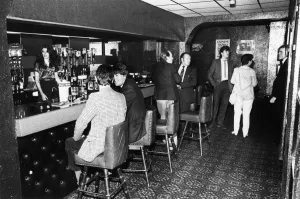 Nightclubs Gallery: Bar at Cagneys Club, Fraser Street, Liverpool, Circa 1985