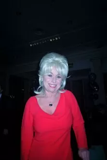 Images Dated 8th November 1998: Barbara Windsor Actress November 98 Eastenders actress at the Grosvenor House Hotel