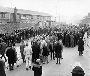Barnsley FC. Crowds queue up for tickets for cup tie against Manchester United Barnsley FC. Crowds queue up for tickets for cup tie against Manchester United