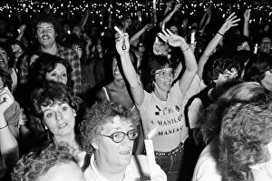 Images Dated 28th August 1983: Barry Manilow fans watching him in concert at Blenhiem Palace
