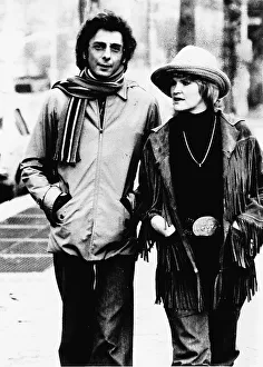 Barry Manilow Pop Singer with his long-term partner Linda Allen dbase msi Barry Manilow Pop Singer with his long-term partner Linda Allen dbase msi