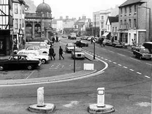 Images Dated 25th November 1970: Bicester town centre in Oxfordshire