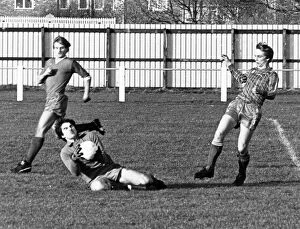 Images Dated 27th November 1982: Billingham Synthonia 0-4 Hartlepool. Central Avenue Stadium. 27th November 1982