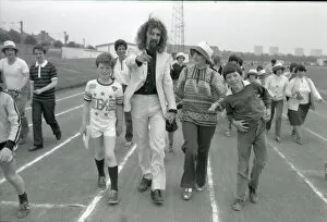 Images Dated 9th June 1982: Billy Connolly, Charity Walk, Scotstoun, Glasgow, Scotland, 9th June 1982