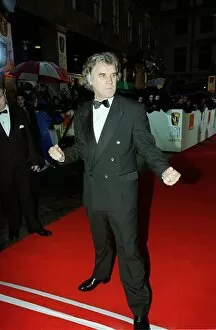 Images Dated 19th April 1998: Billy Connolly Comedian / Actor April 98 Arriving for the BAFT Aawards 1998