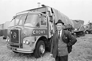 Images Dated 1st June 1972: Billy Crow oversees Crows fun fair dismantled and on its way to the next venue