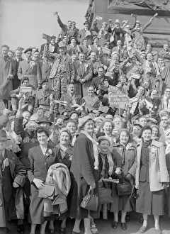 Blackpool v Bolton FA Cup Final 2nd May 1953. Blackpool football supporters gather Blackpool v Bolton FA Cup Final 2nd May 1953. Blackpool football supporters gather