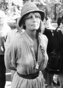 Occupation M Gallery: Bo Derek American actress - September 1981 In London to promote her film