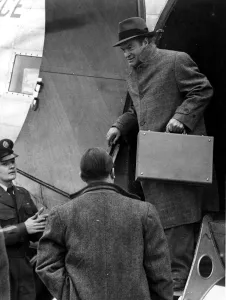 00192 Gallery: Bob Hope - American film star and comedian Bob Hope is pictured descending from an