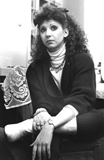Bonnie Langford serious during interview in dressing room - October 1986