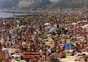 Images Dated 28th August 1991: Bournemouth Beaches on August Bank Holiday Monday August 1991
