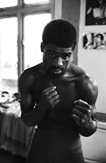 Images Dated 30th October 1985: Boxer Errol Christie training for his fight against Mark Kaylor in the Thomas O'
